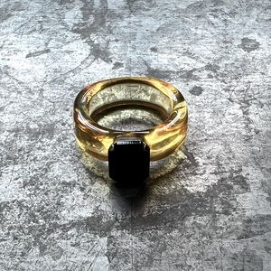Resin ring - honey/yellow with black gemstone